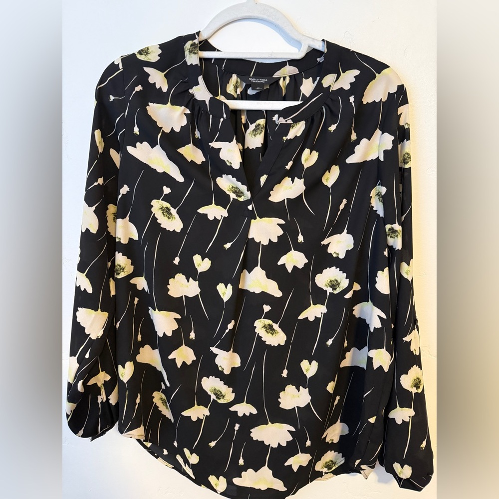 Simply by Vera Wang Black Floral Blouse Medium